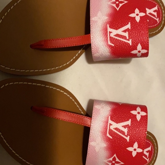 Louis Vuitton Sandals - Picture 3 of 4